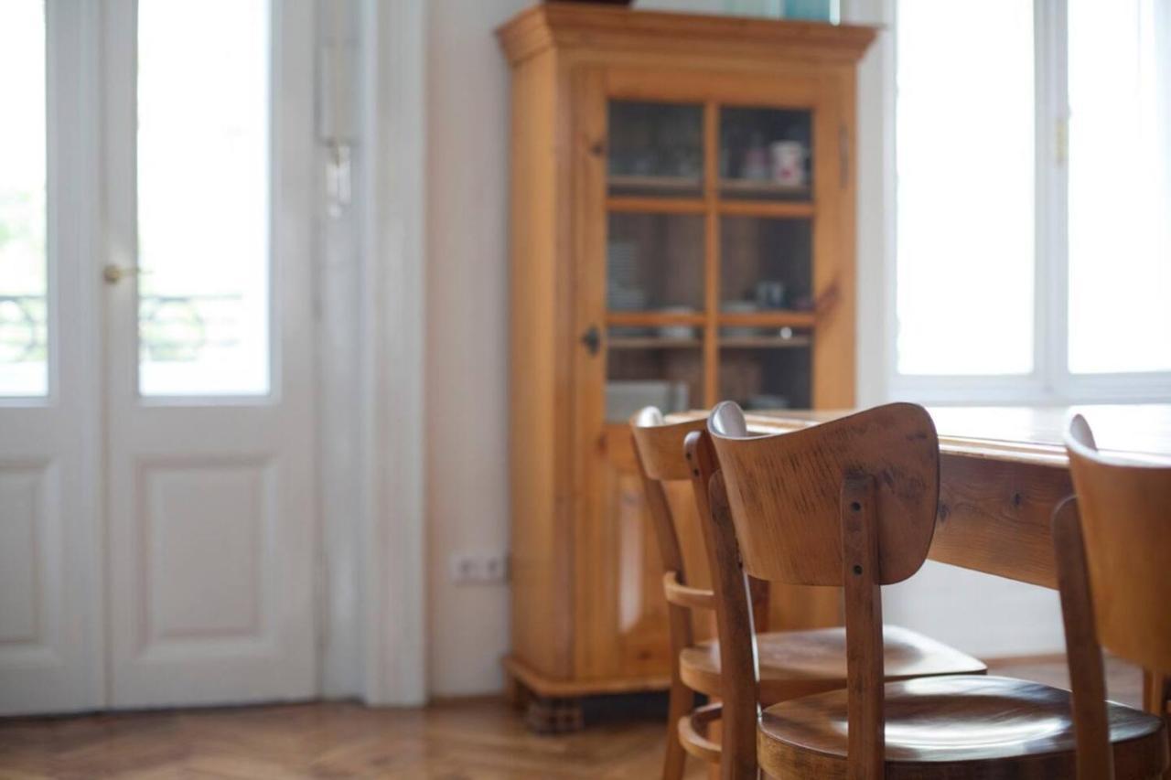 Krakow stag weekend apartaments Sauna Snooker PAX 24 Appartement