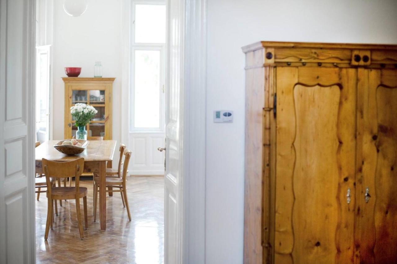 Appartement Krakow stag weekend apartaments Sauna Snooker PAX 24 *